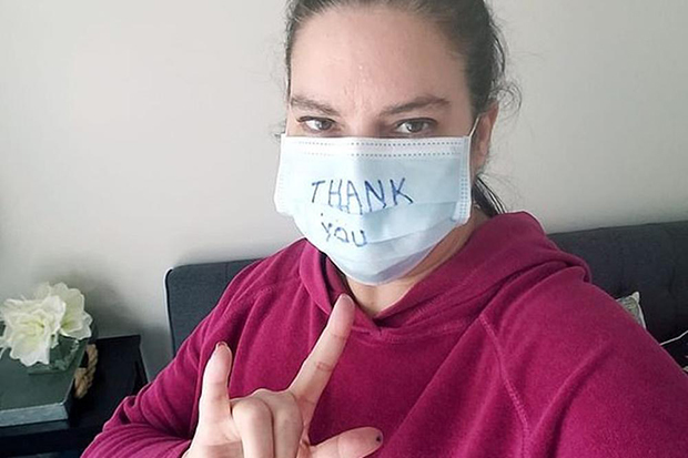 Заразила се вирусом корона, а била у САМОИЗОЛАЦИЈИ три недеље: Ово није као грип, ово је потпуно другачије ЧУДОВИШТЕ!